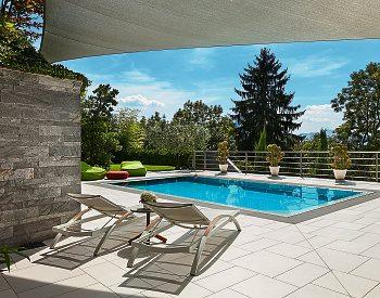 Ein Garten samt Pool schafft privaten Freiraum und hebt die Lebensqualität. Foto: alexandre zveiger - stock.adobe.com Ein Garten samt Pool schafft privaten Freiraum und hebt die Lebensqualität. Foto: alexandre zveiger - stock.adobe.com