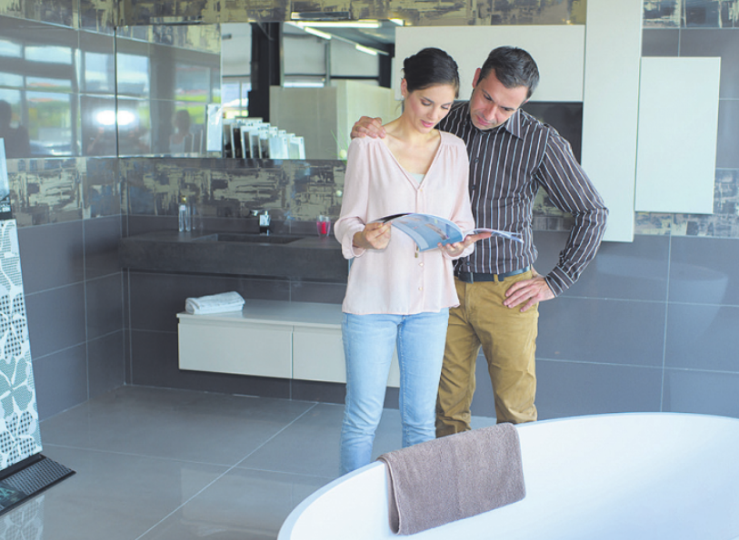 In Fachgeschäften vor Ort können sich Interessierte über die aktuellen Trends informieren Foto: adobe.stock.com – auremar In Fachgeschäften vor Ort können sich Interessierte über die aktuellen Trends informieren Foto: adobe.stock.com – auremar