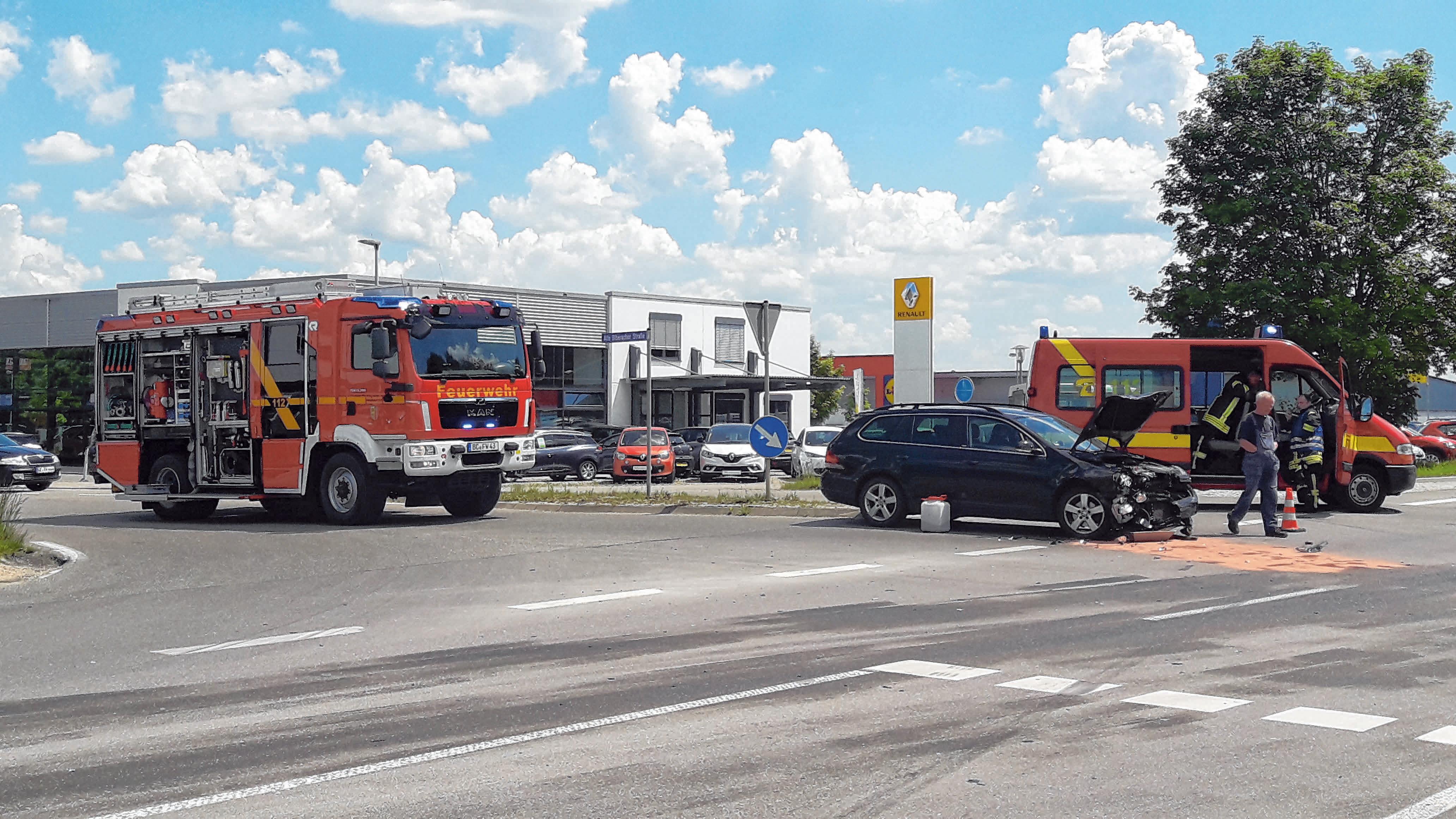Bei einem möglichen technischen Einsatz nach einem Verkhersunfall. FOTOS: PRIVAT Bei einem möglichen technischen Einsatz nach einem Verkhersunfall. FOTOS: PRIVAT