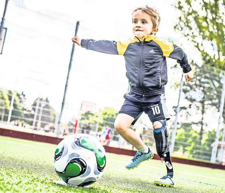 Die Technische Orthopädie in Lübeck bietet moderne Hilfsmittel, die individuell für die jeweilige Person angefertigt werden. Fotos: Olaf Malzahn Die Technische Orthopädie in Lübeck bietet moderne Hilfsmittel, die individuell für die jeweilige Person angefertigt werden. Fotos: Olaf Malzahn