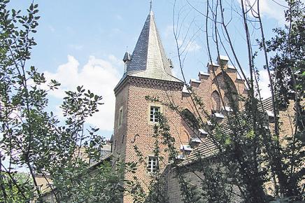 Das Schloss Gracht in Erftstadt-Liblar war ein weiteres Ziel der beiden Ausflügler Das Schloss Gracht in Erftstadt-Liblar war ein weiteres Ziel der beiden Ausflügler