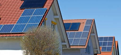 Solarthermie- oder Photovoltaikanlagen dürfen oft nicht die gesamte Dachfläche einnehmen. Foto: Eberhard/stock.adobe.com Solarthermie- oder Photovoltaikanlagen dürfen oft nicht die gesamte Dachfläche einnehmen. Foto: Eberhard/stock.adobe.com