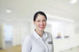 Prof. Julia Holle und Prof. Frank Moosig vom Rheumazentrum Schleswig-Holstein Mitte wird seit Jahren von Focus und Guter Rat zu den deutschlandweiten Top-Medizinern gezählt. Prof. Julia Holle und Prof. Frank Moosig vom Rheumazentrum Schleswig-Holstein Mitte wird seit Jahren von Focus und Guter Rat zu den deutschlandweiten Top-Medizinern gezählt.
