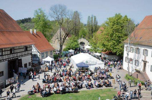 Das Kirchberger Klosterfest am 1. Mai ist ein Erlebnis für die ganze Familie. Bilder: Kloster Kirchberg
