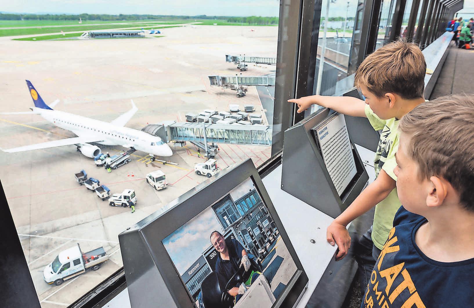 Die Faszination Fliegen erlebt die Jugend hier spielend. Foto: Hannover Airport, Maasewerd Die Faszination Fliegen erlebt die Jugend hier spielend. Foto: Hannover Airport, Maasewerd
