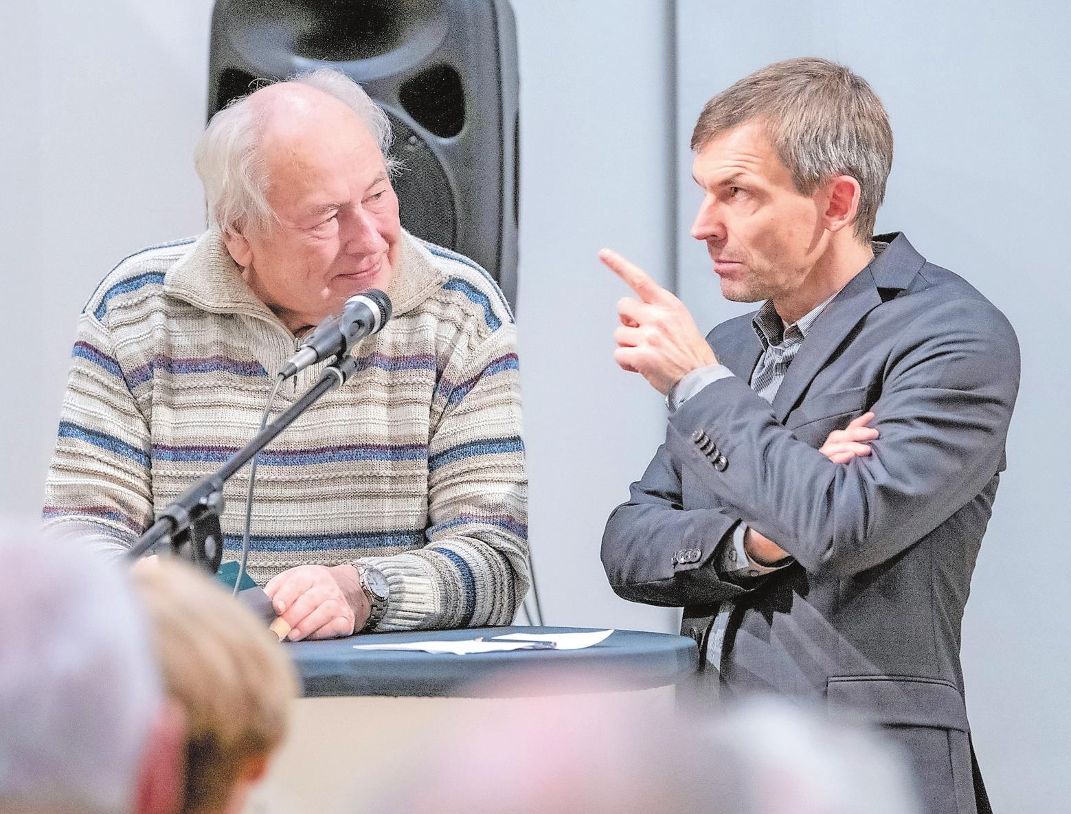 Dieter Läpples Käthchen-Figur war in den 60er Jahren noch für einen Skandal gut. Kurz vor dem Tod des Künstlers hat Marc Gundel (r.) 2018 mit Läpple eine Veranstaltung gemacht. FOTO: Christina Kunz Dieter Läpples Käthchen-Figur war in den 60er Jahren noch für einen Skandal gut. Kurz vor dem Tod des Künstlers hat Marc Gundel (r.) 2018 mit Läpple eine Veranstaltung gemacht. FOTO: Christina Kunz