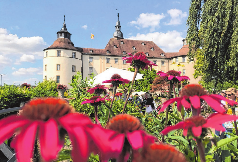 Furstliche Gartentage Auf Schloss Langenburg Gartenkonzerte