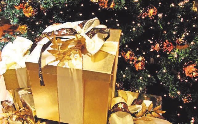 Um liebe Menschen zu Weihnachten beschenken zu können, ist ein komfortabler Kredit aus dem Leihhaus eine gute Option. Foto: Rainer Sturm/Pixelio Um liebe Menschen zu Weihnachten beschenken zu können, ist ein komfortabler Kredit aus dem Leihhaus eine gute Option. Foto: Rainer Sturm/Pixelio