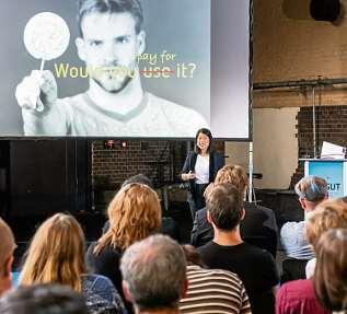 Inspiration aus erster Hand: Keynote-Speaker berichten auf der deGUT von ihren Erfahrungen als Unternehmer. FOTO: SVEA PIETSCHMANN Inspiration aus erster Hand: Keynote-Speaker berichten auf der deGUT von ihren Erfahrungen als Unternehmer. FOTO: SVEA PIETSCHMANN