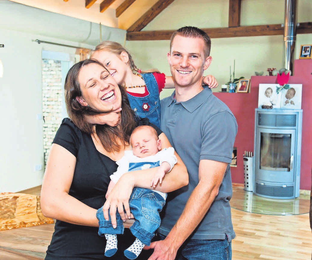 Junge Familien verlassen sich auf die „Fachbetriebe in Ihrer Nähe“. Foto: LBS Junge Familien verlassen sich auf die „Fachbetriebe in Ihrer Nähe“. Foto: LBS