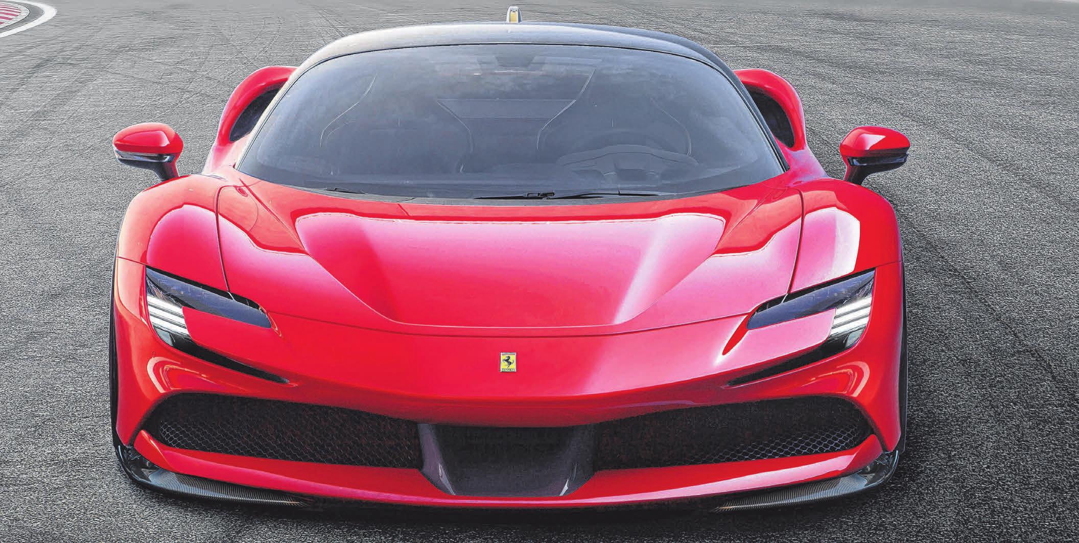 Der neue Supersportwagen Ferrari SF90 Stradale kann seinen V8-Verbrenner mit bis zu drei E-Motoren koppeln. Foto: Ferrari Der neue Supersportwagen Ferrari SF90 Stradale kann seinen V8-Verbrenner mit bis zu drei E-Motoren koppeln. Foto: Ferrari