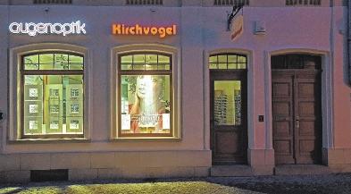 Abendstimmung vor dem Fachgeschäft. Abendstimmung vor dem Fachgeschäft.