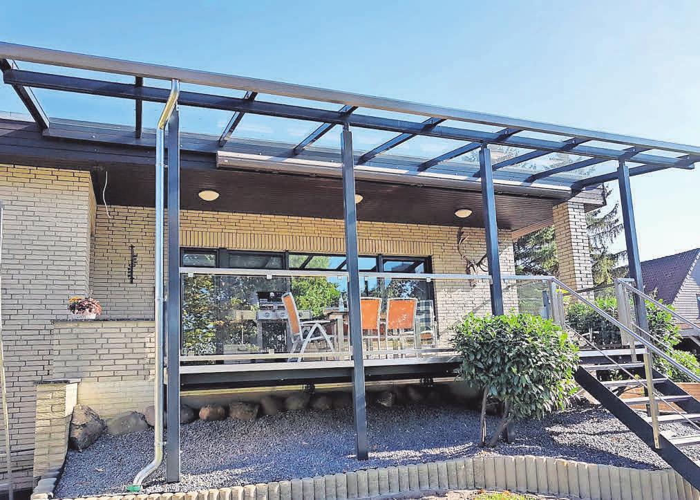 Terrassen, Haus- oder Kellereingänge werden mit Vordächern oder einer Überdachung geschützt. Terrassen, Haus- oder Kellereingänge werden mit Vordächern oder einer Überdachung geschützt.