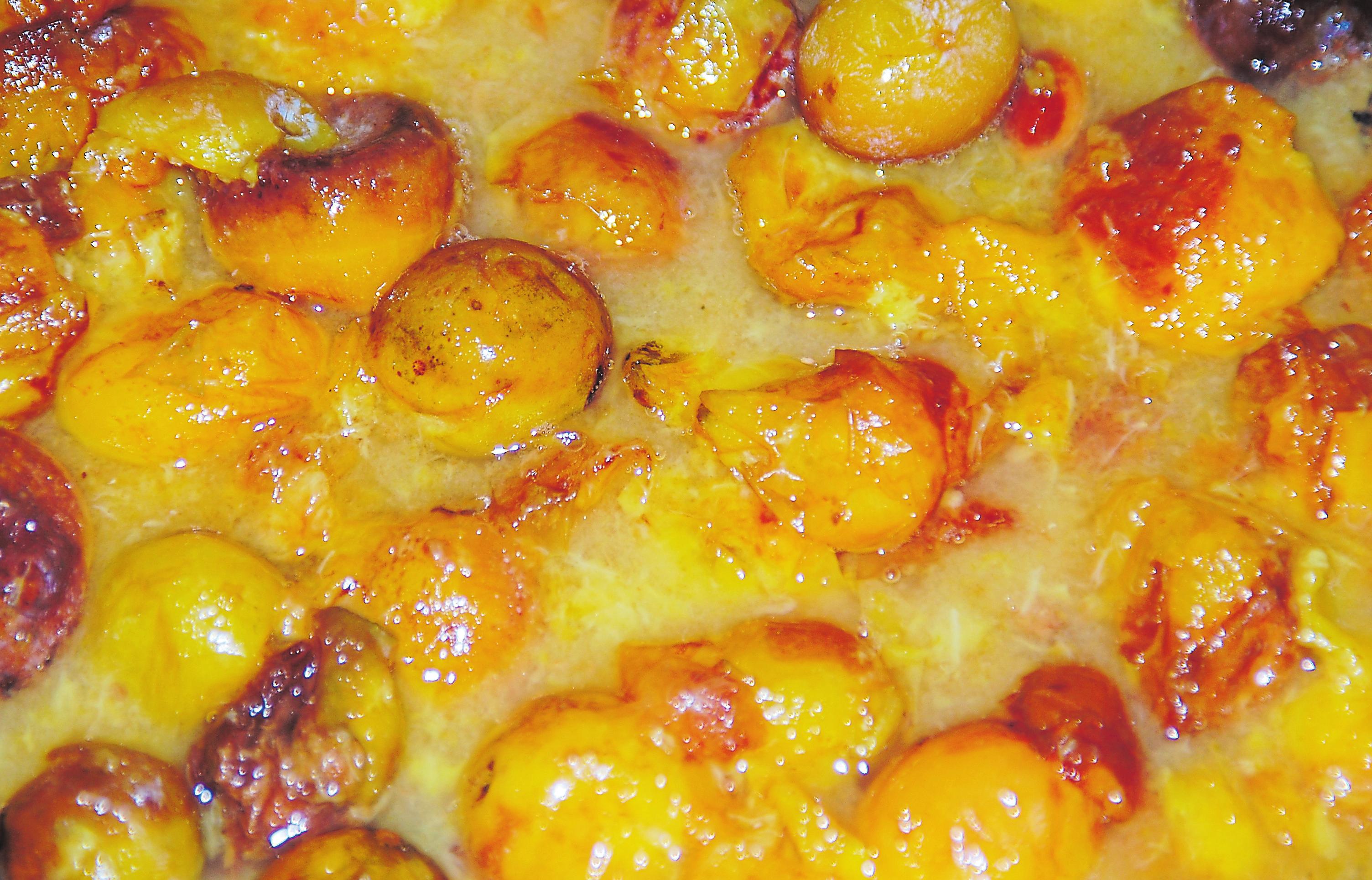 Die Verordnung besagt unter anderem, dass die Früchte zwar aus dem Ausland stammen dürfen, eingemaischt und gebrannt darf der Schnaps aber nur im Großherzogtum.