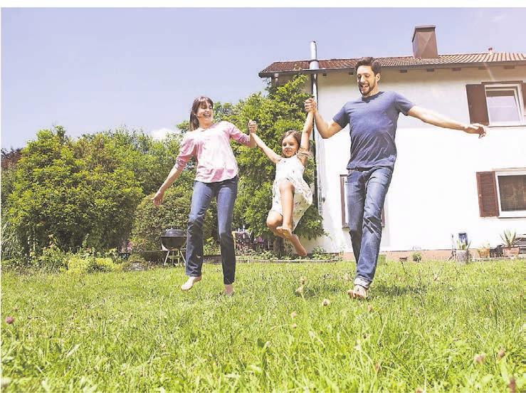 Das Baukindergeld soll Familien den Umzug ins Eigenheim erleichtern. Eigenkapital brauchen sie trotzdem . Foto: dpa/Rainer Berg Das Baukindergeld soll Familien den Umzug ins Eigenheim erleichtern. Eigenkapital brauchen sie trotzdem . Foto: dpa/Rainer Berg