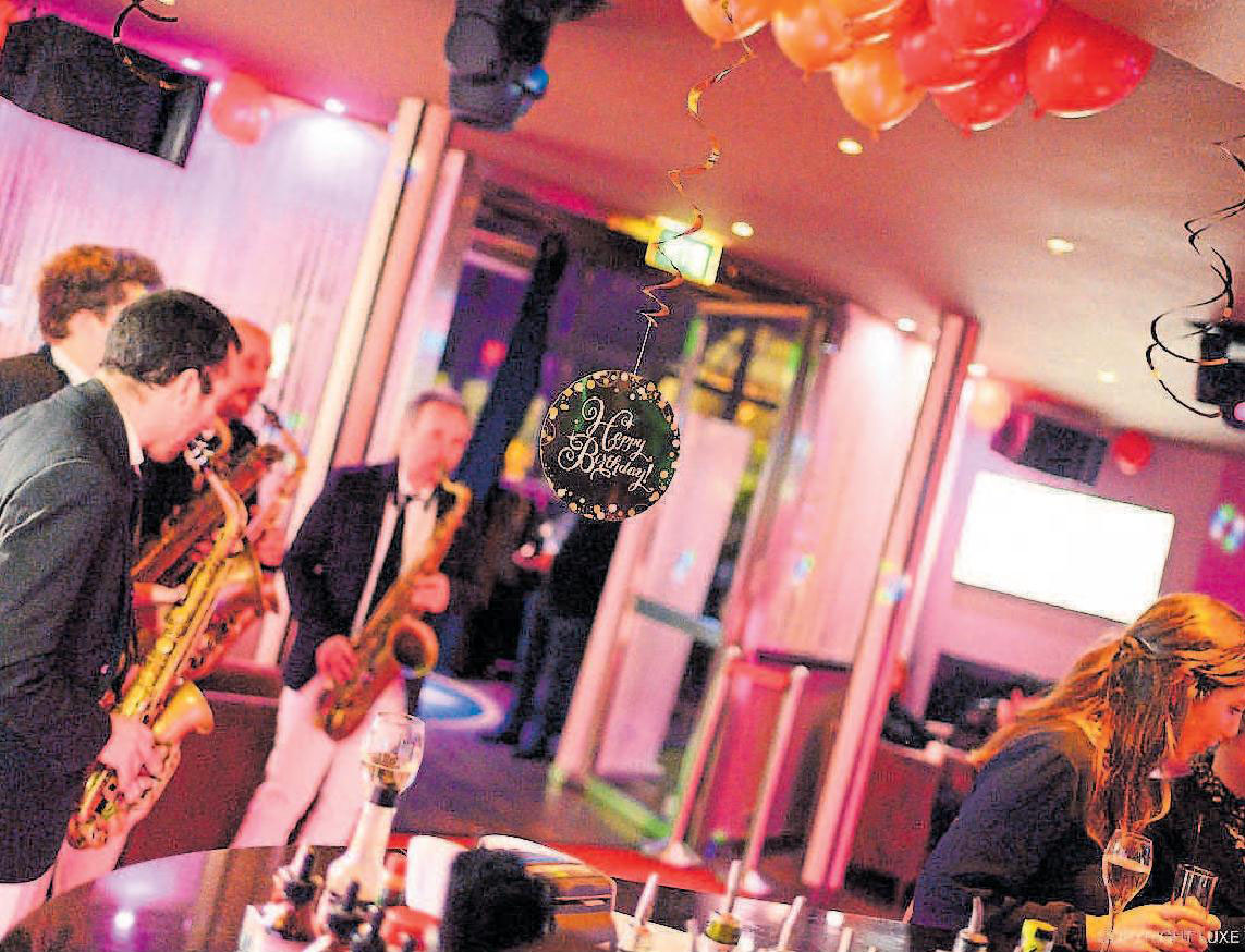 Der Rahmen war feierlich, und mit Saxitude sowie einem DJ war auch für passende musikalische Untermalung gesorgt.