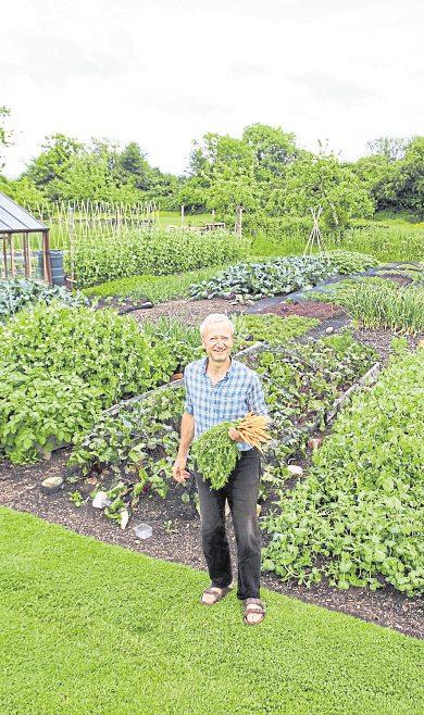 Charles Dowding ist in Großbritannien sehr bekannt für sein Bekenntnis zur No Dig Methode. Er zeigt in seinem Garten, dass man damit seinen Ertrag enorm steigern kann. Foto: www.charlesdowding.co.uk Charles Dowding ist in Großbritannien sehr bekannt für sein Bekenntnis zur No Dig Methode. Er zeigt in seinem Garten, dass man damit seinen Ertrag enorm steigern kann. Foto: www.charlesdowding.co.uk