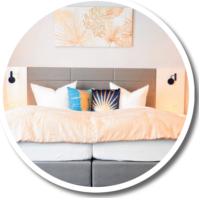 Hotelzimmer mit Kingsize-Bett Hotelzimmer mit Kingsize-Bett