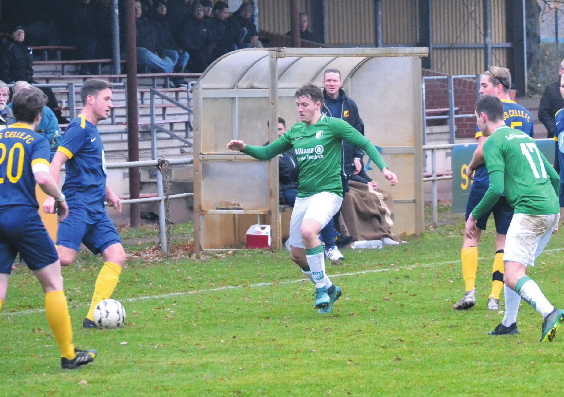 Nachdem TuS Eversen/Sülze in der vergangenen Woche TuS Celle FC bezwang, folgte an diesem Wochenende ein 3:1-Sieg gegen TS Wienhausen. Archivfoto: Peters Nachdem TuS Eversen/Sülze in der vergangenen Woche TuS Celle FC bezwang, folgte an diesem Wochenende ein 3:1-Sieg gegen TS Wienhausen. Archivfoto: Peters