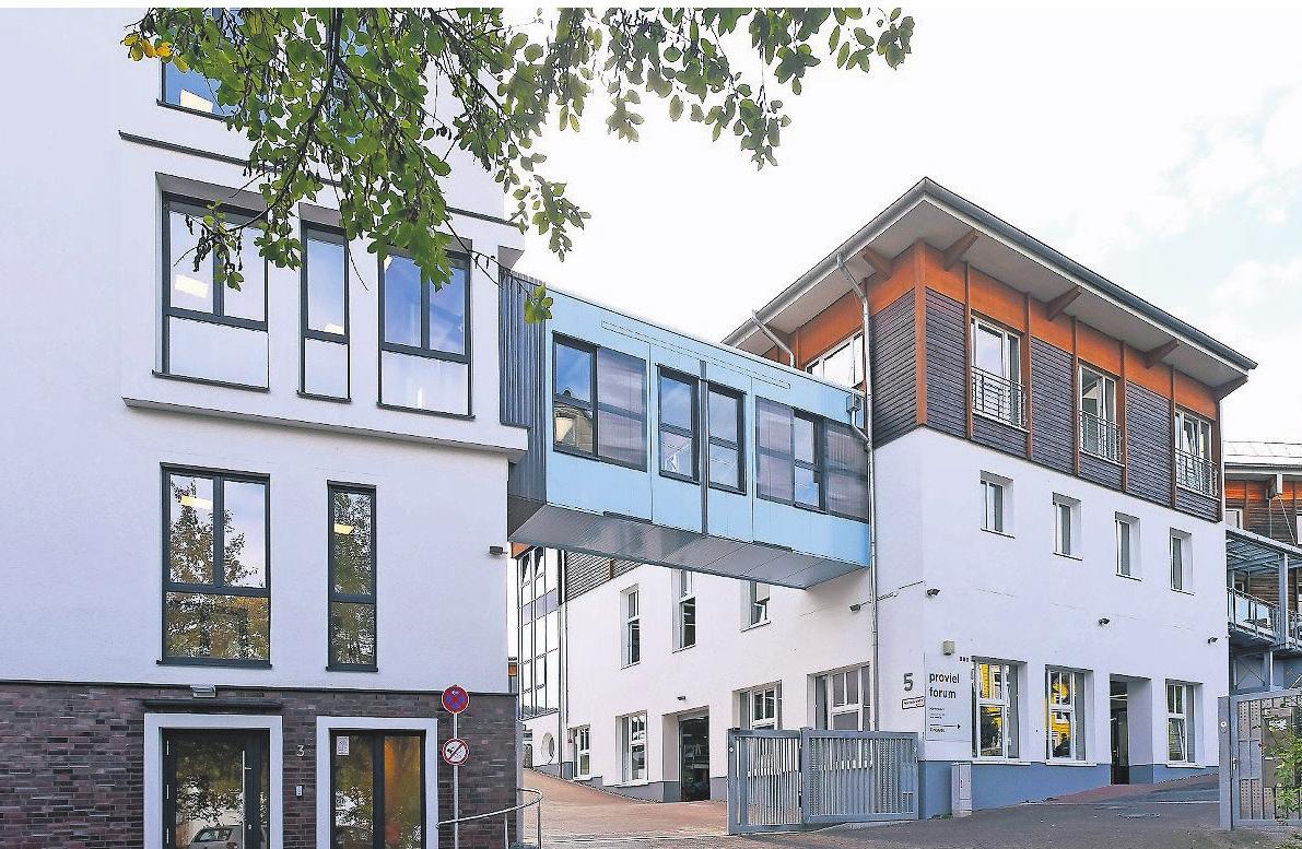 Menschen mit psychischen Erkrankungen oder Behinderungen finden seit einem Vierteljahrhundert eine Arbeitsstelle bei proviel in Wuppertal. Inzwischen ist die Zahl der Mitarbeiter auf rund 1200 angewachsen. Menschen mit psychischen Erkrankungen oder Behinderungen finden seit einem Vierteljahrhundert eine Arbeitsstelle bei proviel in Wuppertal. Inzwischen ist die Zahl der Mitarbeiter auf rund 1200 angewachsen.