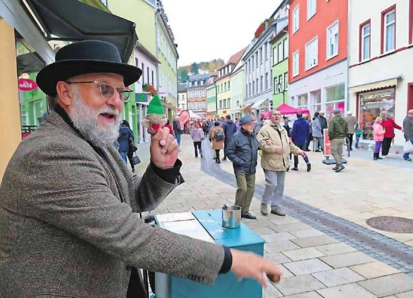Ein schöner Anlass für einen Besuch der Innenstadt. Fotos (2): Pöhl Ein schöner Anlass für einen Besuch der Innenstadt. Fotos (2): Pöhl