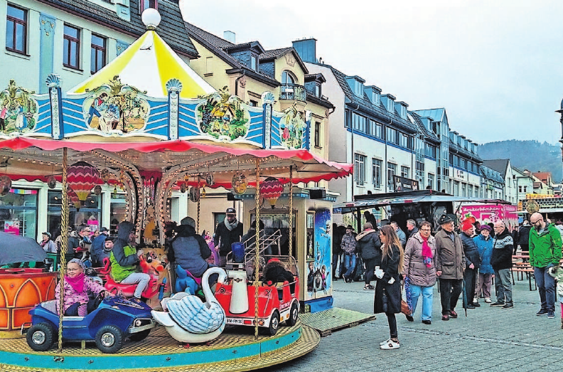 An die jüngsten Besucher ist auch zum Frühlingsfest in Sonneberg wieder gedacht. Foto: Kemnitz An die jüngsten Besucher ist auch zum Frühlingsfest in Sonneberg wieder gedacht. Foto: Kemnitz