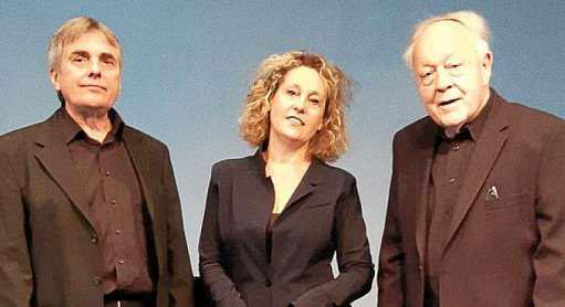Reinhard Schmiedel (l.), Stefanie Wüst und Dr. Jürgen Schebera beleuchten in dem kommentierten Konzert das politische Engagement von Kurt Weill. FOTO: PRIVAT Reinhard Schmiedel (l.), Stefanie Wüst und Dr. Jürgen Schebera beleuchten in dem kommentierten Konzert das politische Engagement von Kurt Weill. FOTO: PRIVAT