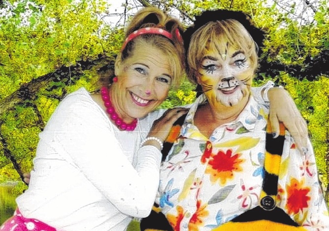 Das Theater Blumental mit Kati und Willi Wumm. Sie laden zum Mit-Mach-Märchen „Die zertanzten Schuhe“ ein. Das Theater Blumental mit Kati und Willi Wumm. Sie laden zum Mit-Mach-Märchen „Die zertanzten Schuhe“ ein.