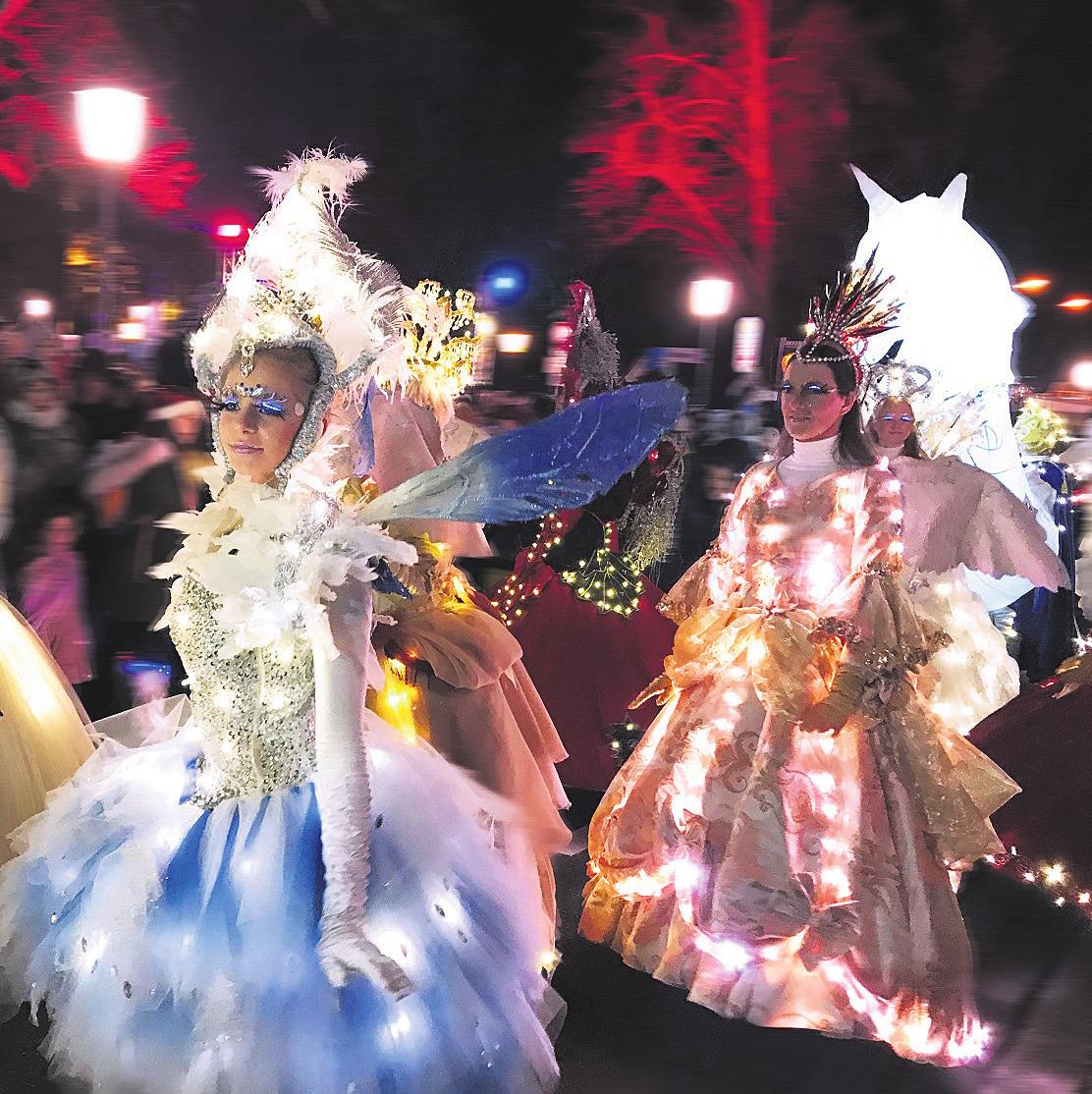 Die Lichterparade hüllt die Celler Altstadt am ersten Adventswochenende in ihren Glanz. Foto: Stadt Celle Die Lichterparade hüllt die Celler Altstadt am ersten Adventswochenende in ihren Glanz. Foto: Stadt Celle