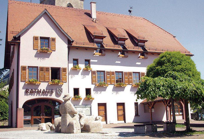 Das Rathaus in Bierlingen ist der Verwaltungssitz der Gemeinde Starzach. Archivbild: Gemeinde
