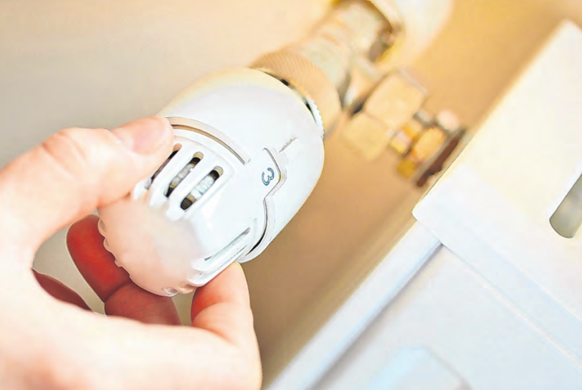 Energiesparen und zum Beispiel Thermostat regelmäßig überprüfen. Foto: colourbox.de Energiesparen und zum Beispiel Thermostat regelmäßig überprüfen. Foto: colourbox.de