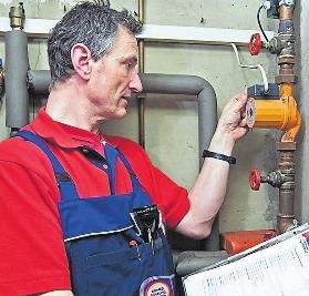Alle für die Durchführung einer Modernisierungsmaßnahme notwendigen Arbeiten werden mit dem jeweiligen attraktiven Fördersatz bezuschusst. FOTOS: DJD/ZVSHK Alle für die Durchführung einer Modernisierungsmaßnahme notwendigen Arbeiten werden mit dem jeweiligen attraktiven Fördersatz bezuschusst. FOTOS: DJD/ZVSHK