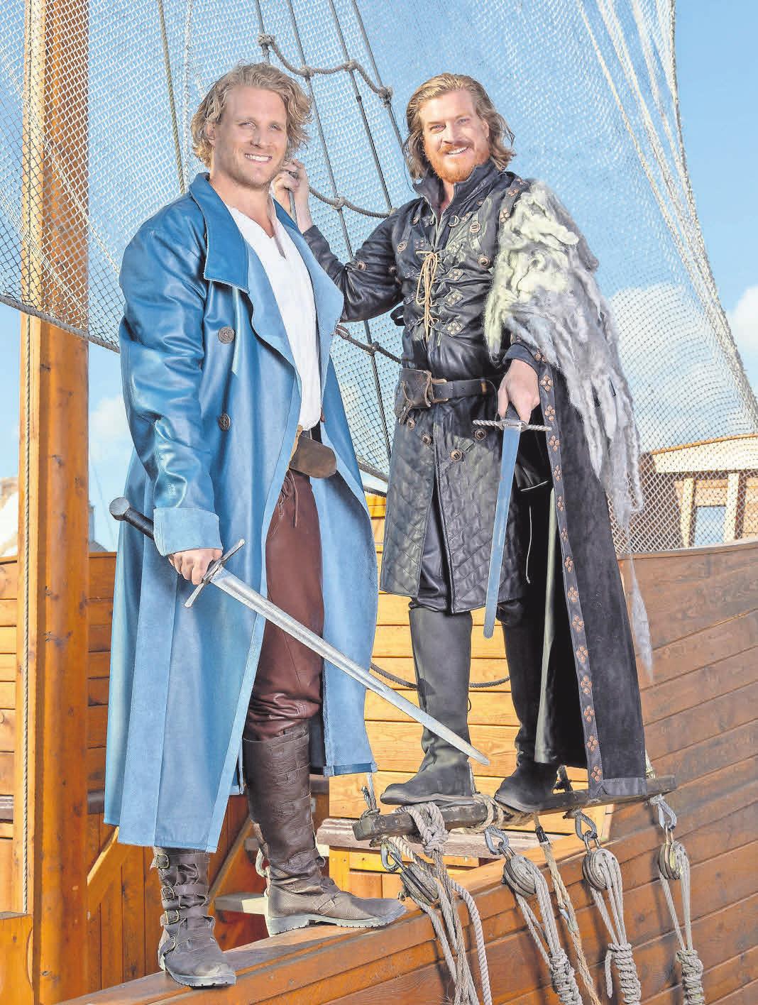 Die beiden Hauptdarsteller Alexander Koll (l.) als Klaus Störtebeker und Alexander Hanfland (r.) in der Rolle des Goedeke Michels sind in „Schwur der Gerechten“ dieses Jahr zu erleben. Foto: Archiv/Köhler Die beiden Hauptdarsteller Alexander Koll (l.) als Klaus Störtebeker und Alexander Hanfland (r.) in der Rolle des Goedeke Michels sind in „Schwur der Gerechten“ dieses Jahr zu erleben. Foto: Archiv/Köhler