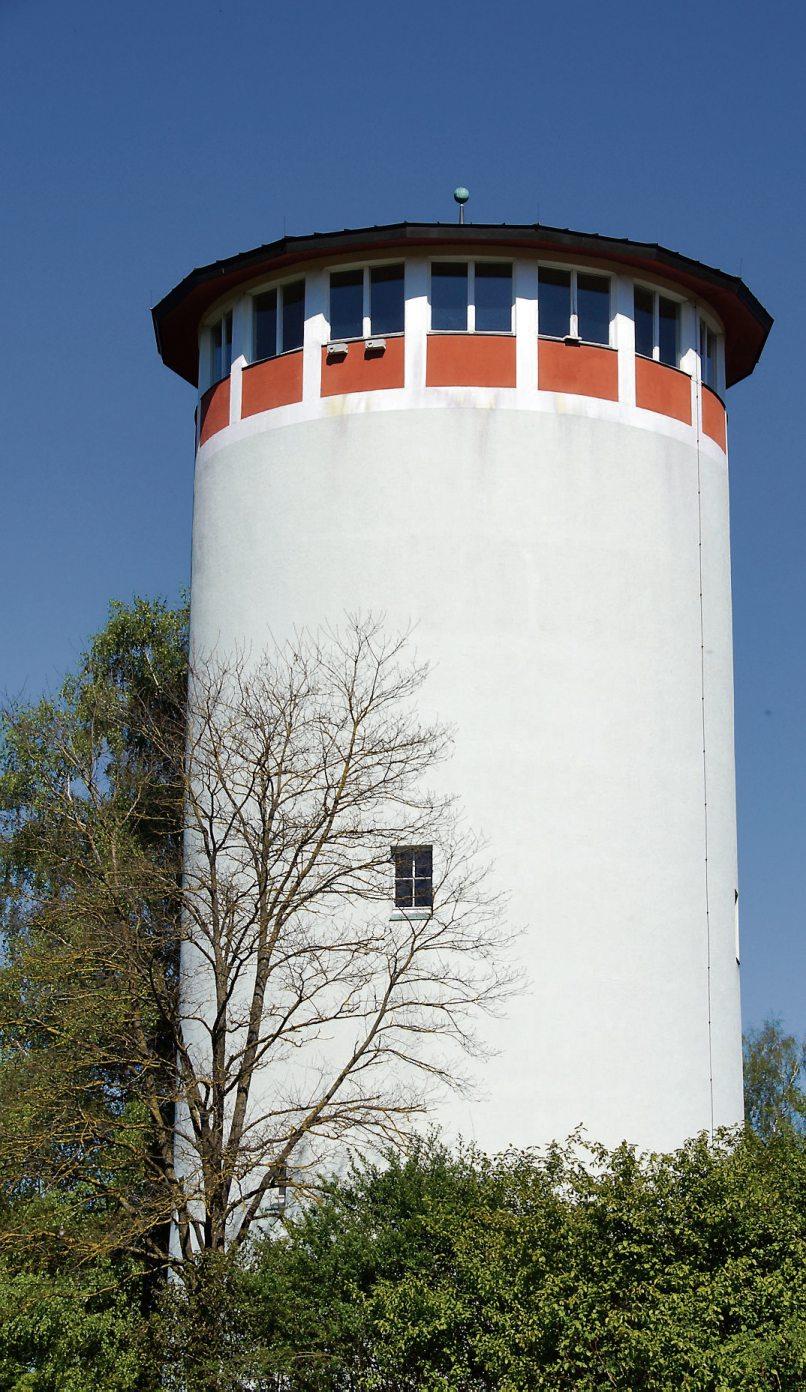 Der Wasserturm, das „Wahrzeichen“ Kusterdingens, und weitere Impressionen von den Härten: Bilder: Jürgen Soltau