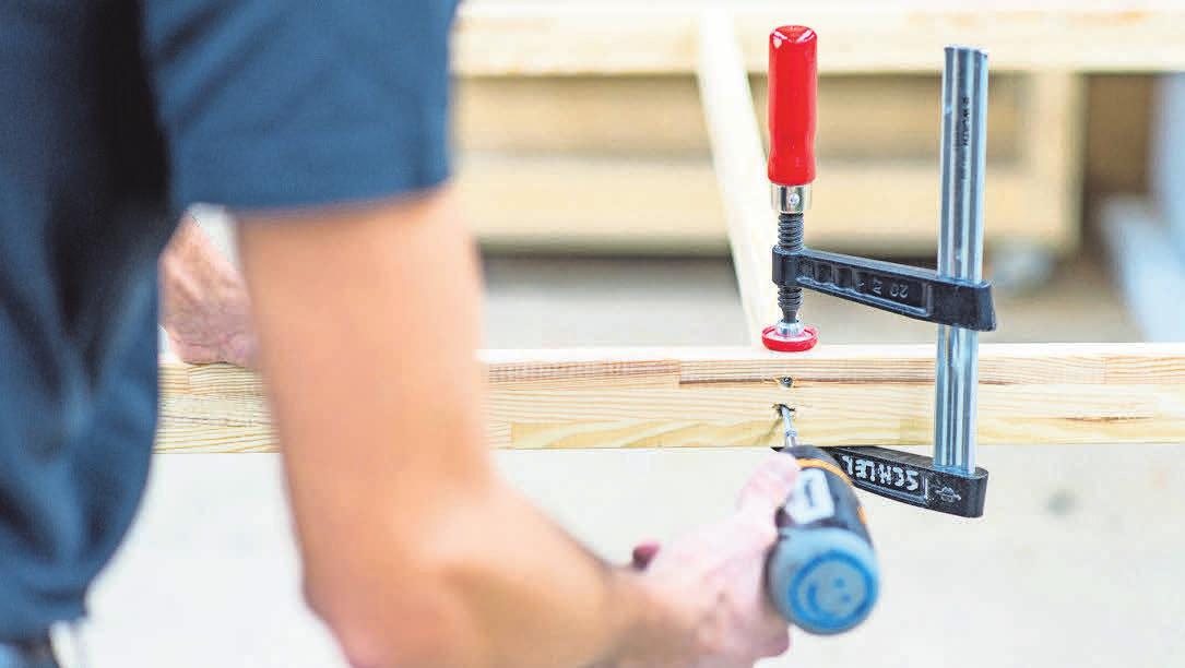 Wer ein eigenes Heimwerker-Projekt startet, benötigt dafür oft auch spezielles Werkzeug. Wer ein eigenes Heimwerker-Projekt startet, benötigt dafür oft auch spezielles Werkzeug.