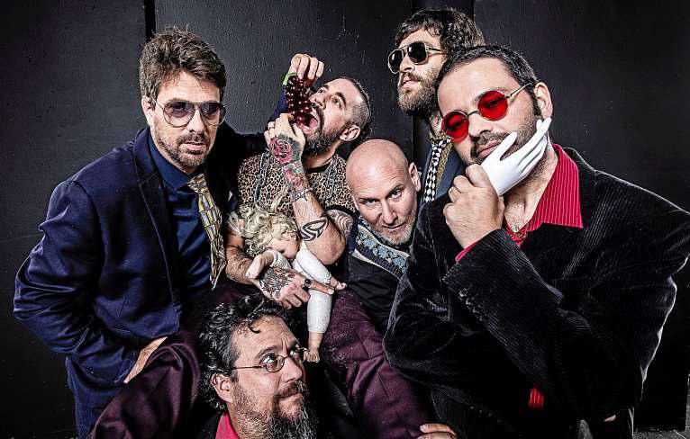 Die Jewish Monkeys versprechen eine energetische Bühnenshow, bei der Klezmer auf Punk trifft. FOTO: ILYA MELNIKOV Die Jewish Monkeys versprechen eine energetische Bühnenshow, bei der Klezmer auf Punk trifft. FOTO: ILYA MELNIKOV