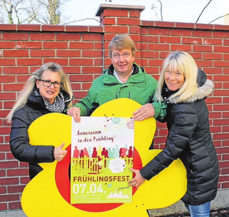 „Wir freuen uns auf Sie!“ – Von links nach rechts: Susanne Wengenmayer, Richard Stuhler und Alexandra Wilbert. „Wir freuen uns auf Sie!“ – Von links nach rechts: Susanne Wengenmayer, Richard Stuhler und Alexandra Wilbert.