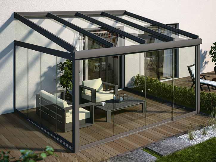 Wer sich einen guten Wetterschutz für die Terrasse wünscht, kann sie mit Glasdachsystemen bis zum rundum geschützten Kalt-Wintergarten ausstatten. Foto: djd/Lewens-Markisen Wer sich einen guten Wetterschutz für die Terrasse wünscht, kann sie mit Glasdachsystemen bis zum rundum geschützten Kalt-Wintergarten ausstatten. Foto: djd/Lewens-Markisen