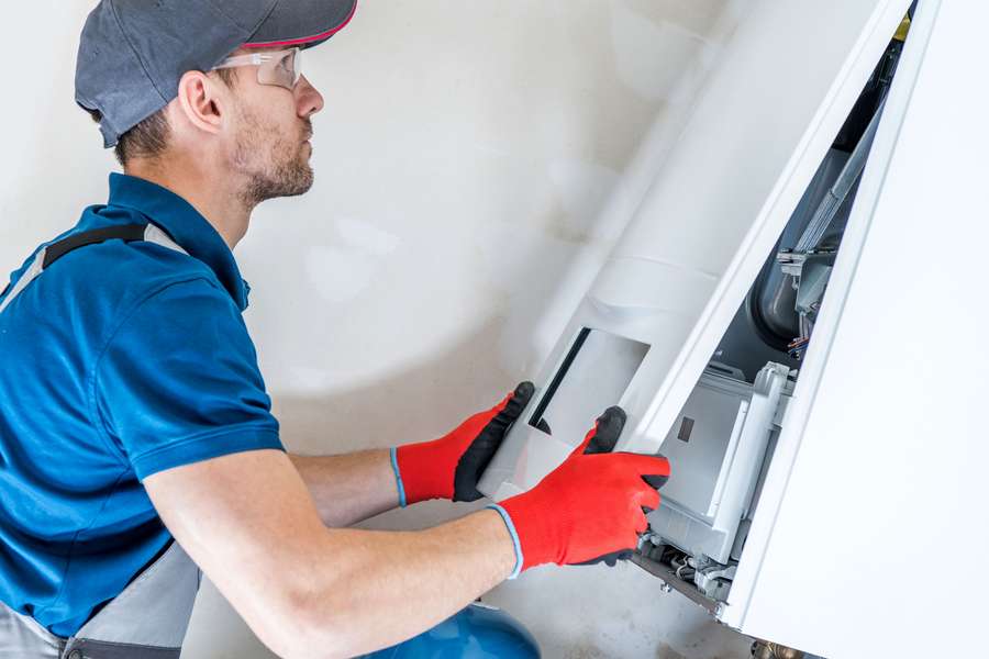 Beim Heizungswechsel können Verbraucher von Zuschüssen profitieren, zum Beispiel wenn sie eine Gas-Hybridheizung wählen. FOTO: DJD Beim Heizungswechsel können Verbraucher von Zuschüssen profitieren, zum Beispiel wenn sie eine Gas-Hybridheizung wählen. FOTO: DJD