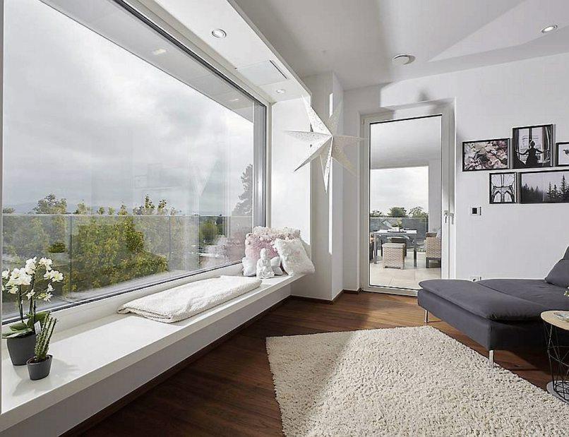 Große Fensterflächen sorgen für das Naturkino daheim. Bild: UNILUX/VFF