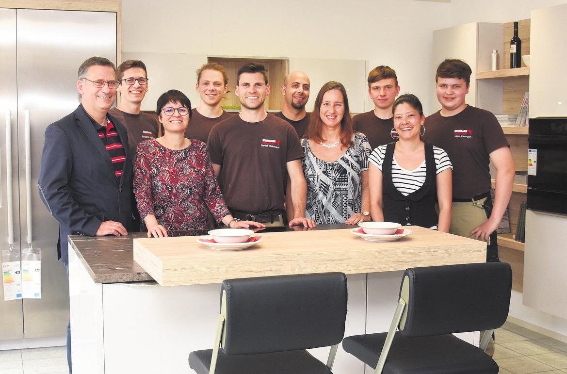 Das Team von Weinmann Einrichtungen. Foto: Günter Bergmann Das Team von Weinmann Einrichtungen. Foto: Günter Bergmann