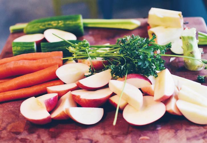 Obst, Gemüse, Fleisch, Eier und noch viel mehr gibt es frisch aus dem Kreis Pinneberg für den heimatlichen Esstisch Fotos: Pixabay