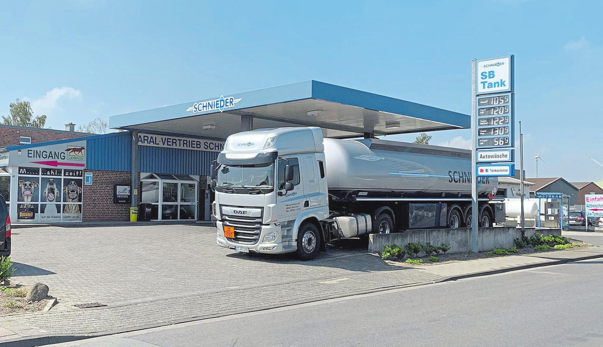 Die Tankstelle W. Schnieder GmbH & Co. KG im Gewerbegebiet Sonnenschein 65. Foto: Schnieder Die Tankstelle W. Schnieder GmbH & Co. KG im Gewerbegebiet Sonnenschein 65. Foto: Schnieder