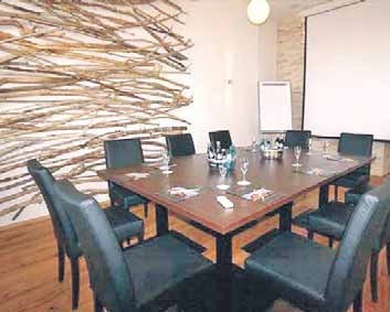 Das Bodenseehotel Sonnenhof bietet Tagungsräume in verschiedenen Größen an. Das Bodenseehotel Sonnenhof bietet Tagungsräume in verschiedenen Größen an.