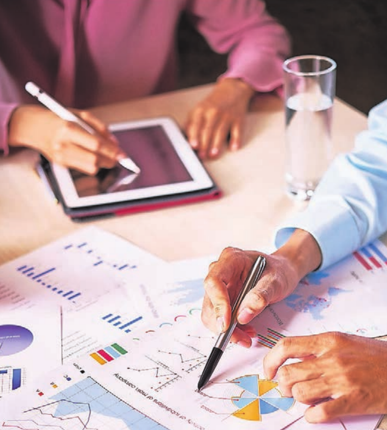 Investoren steckten von Januar bis März rund 77 Prozent mehr Geld in Finanz-Start-ups („Fintechs“) als im bisherigen Rekord-Zeitraum, dem Schlussquartal 2018. Investoren steckten von Januar bis März rund 77 Prozent mehr Geld in Finanz-Start-ups („Fintechs“) als im bisherigen Rekord-Zeitraum, dem Schlussquartal 2018.