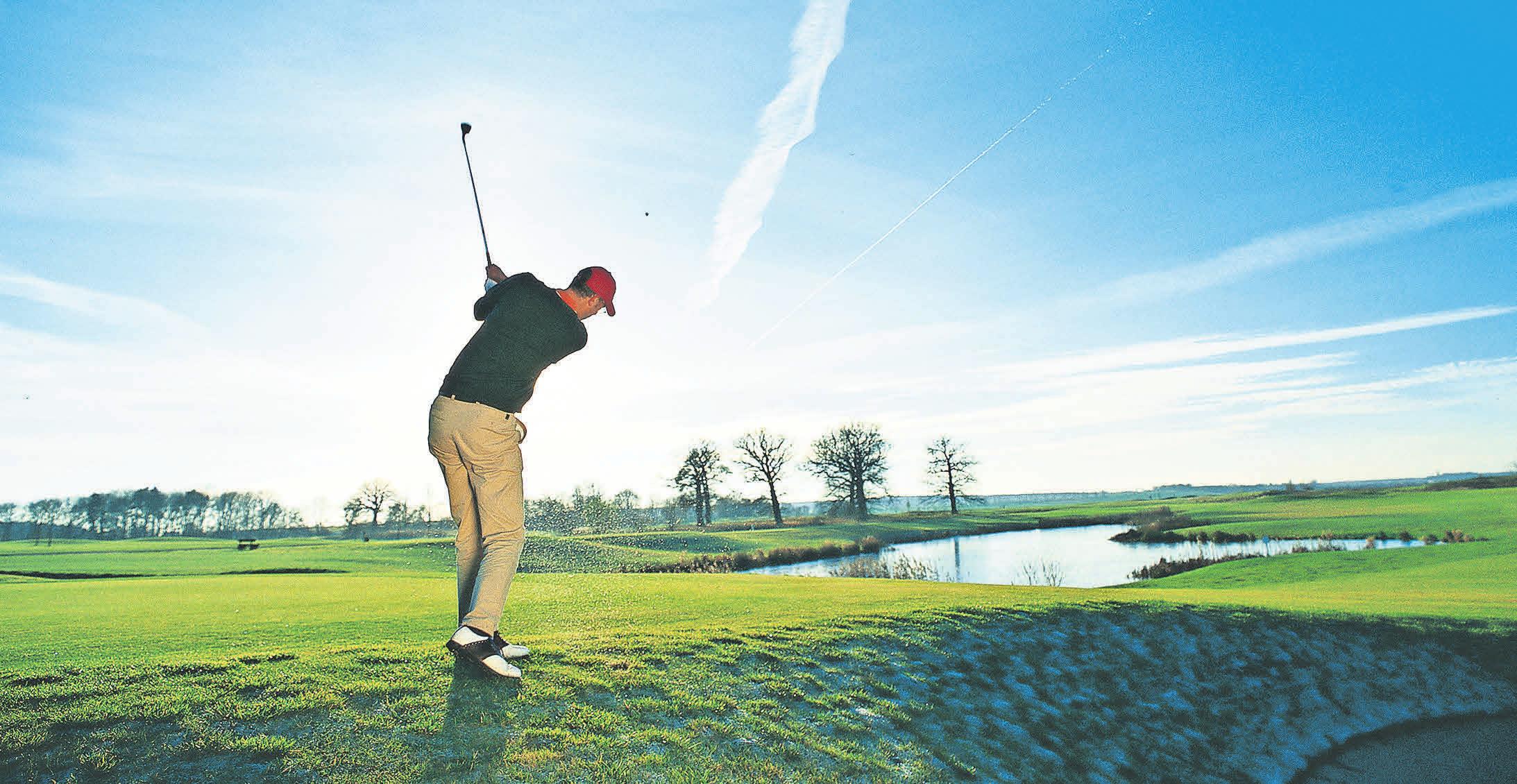 Natürlich bieten die Golfanlagen im Land auch Kurse zum Erleben des Golfsports oder zur Verbesserung der Spielstärke an. Foto: WERK3 Natürlich bieten die Golfanlagen im Land auch Kurse zum Erleben des Golfsports oder zur Verbesserung der Spielstärke an. Foto: WERK3