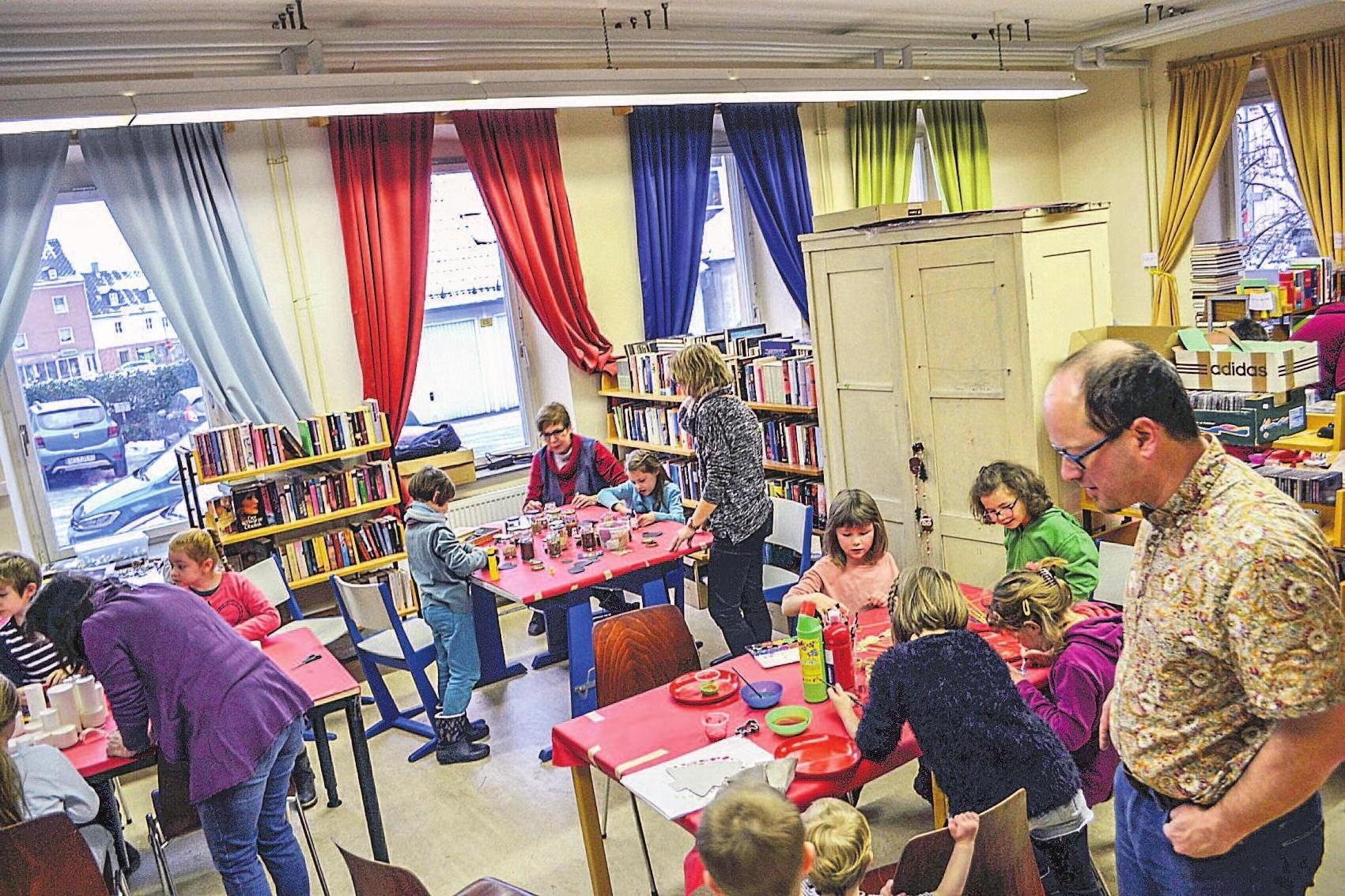 Die Bastelwerkstatt, organisiert vom Forum „Selb erleben“, öffnet am Samstag von 10 bis 12 Uhr in der Stadtbücherei. Die Bastelwerkstatt, organisiert vom Forum „Selb erleben“, öffnet am Samstag von 10 bis 12 Uhr in der Stadtbücherei.