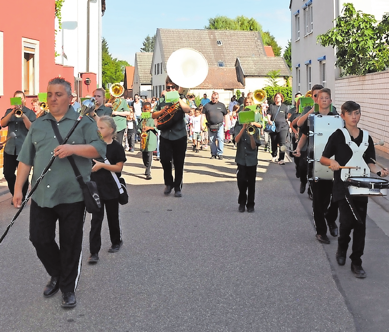 Großer Kerweumzug seit drei Jahrzehnten Image 1 Großer Kerweumzug seit drei Jahrzehnten Image 1
