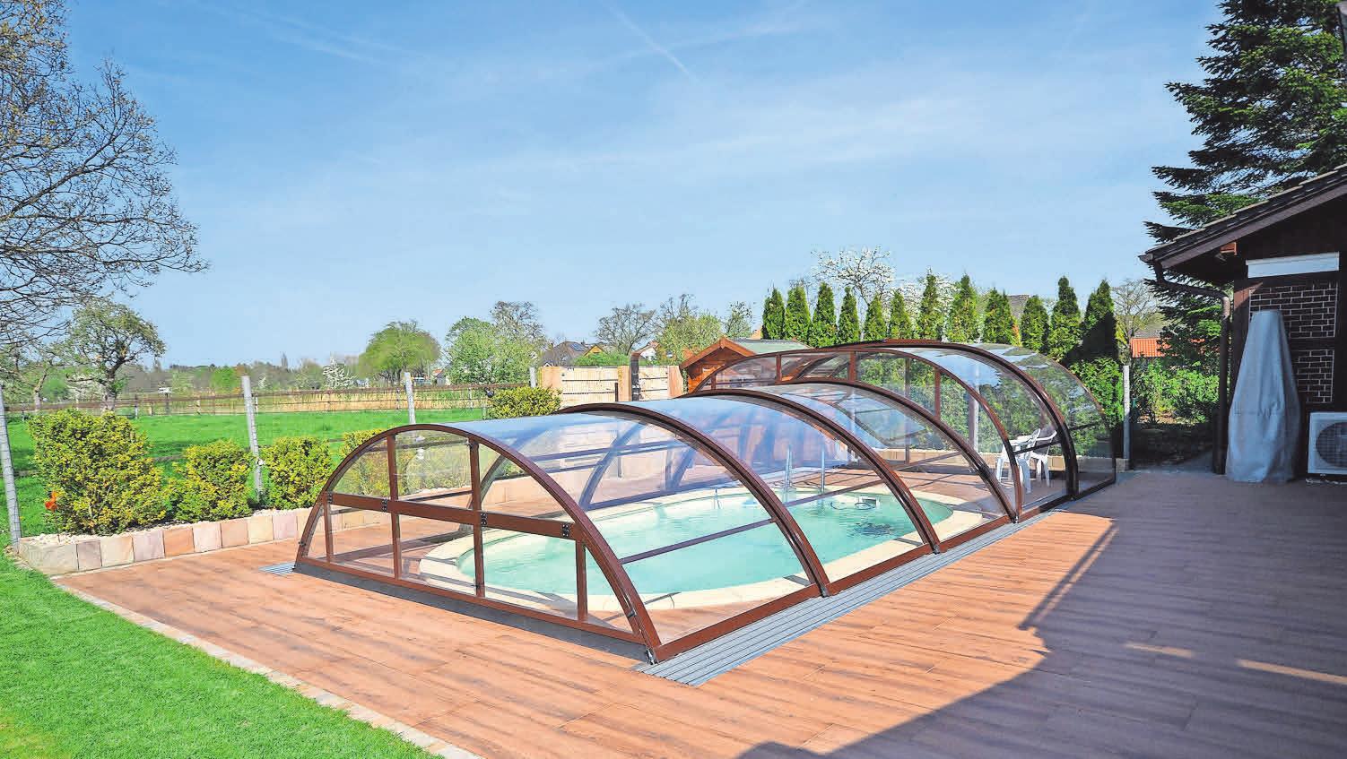 Poolspaß in Perfektion: Zu jeder Jahreszeit ein erfrischendes Bad. Poolspaß in Perfektion: Zu jeder Jahreszeit ein erfrischendes Bad.