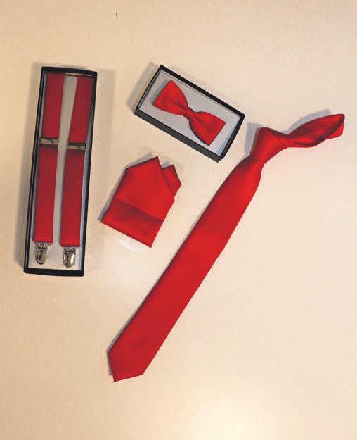 Accessoires in einer Farbe sowie eine große Kollektion an Krawatten, Tüchern, Schals und Schleifen sind nach dem Lockdown in den neuen Räumen von Ahlborn Krawatten erhältlich. Accessoires in einer Farbe sowie eine große Kollektion an Krawatten, Tüchern, Schals und Schleifen sind nach dem Lockdown in den neuen Räumen von Ahlborn Krawatten erhältlich.